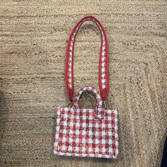 Stylish tweed crossbody bucket purse - Picture 2 of 7